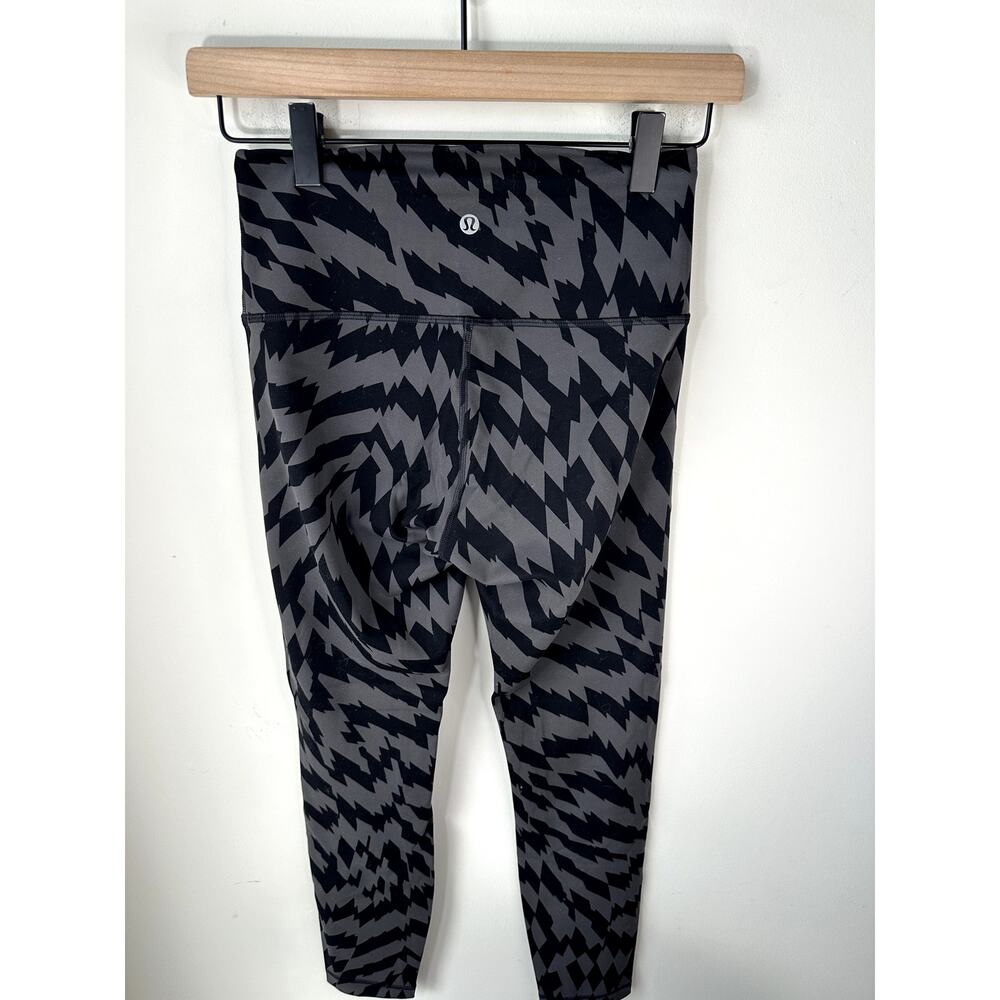 Lululemon Wunder Train High-Rise Tight 25" Size 6